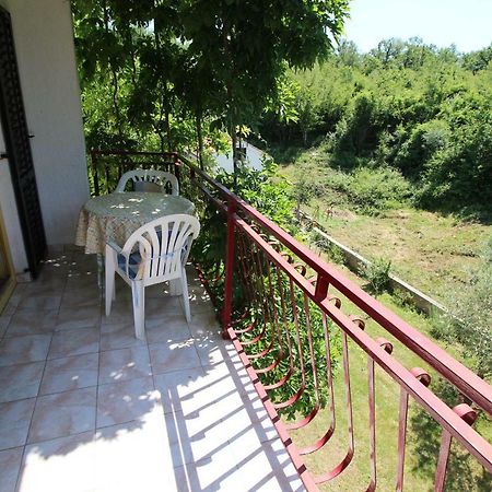 Apartment Arnie Njivice Esterno foto